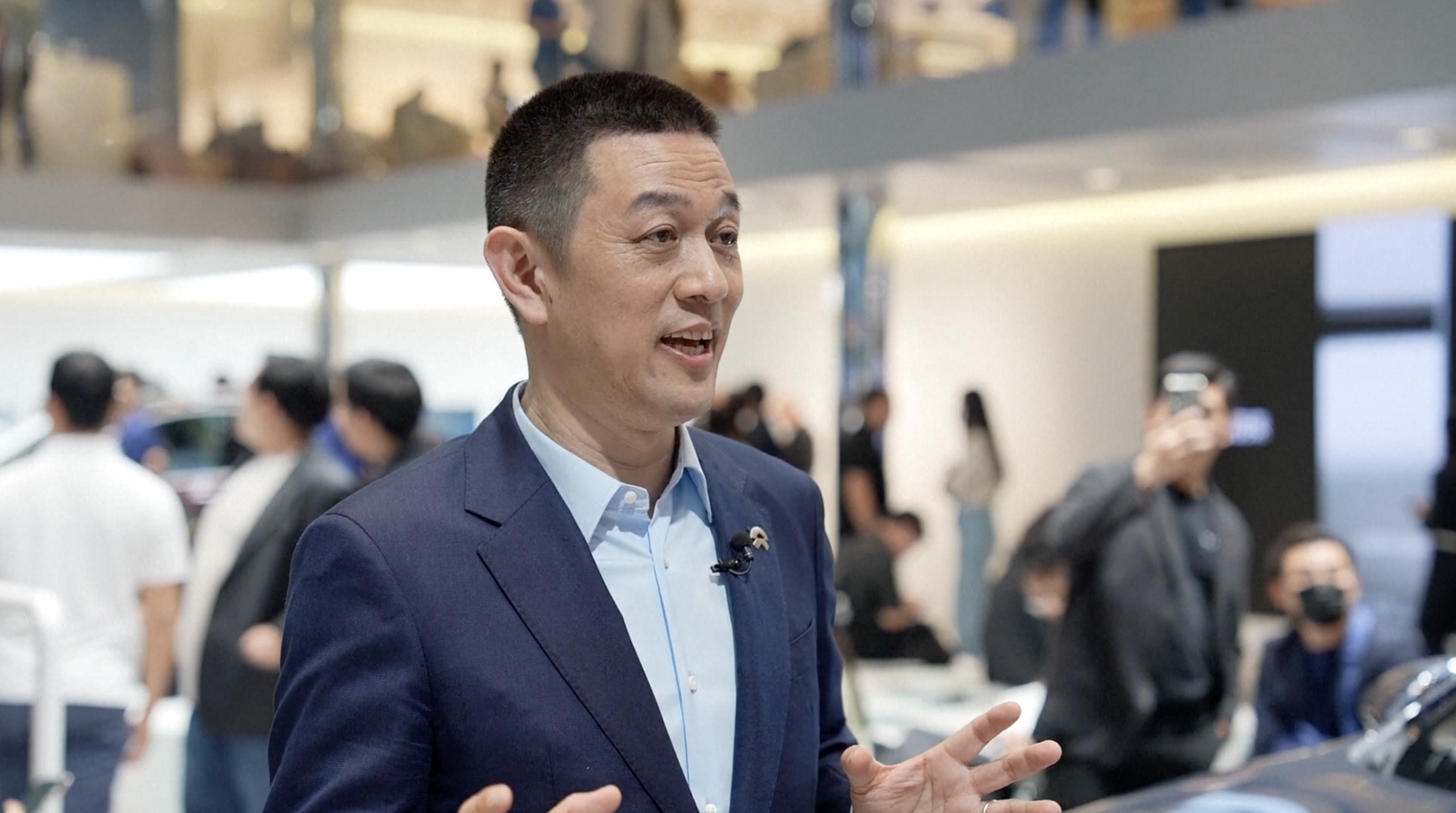 NIO’s William Li: EV charging and battery swapping complement different circumstances
